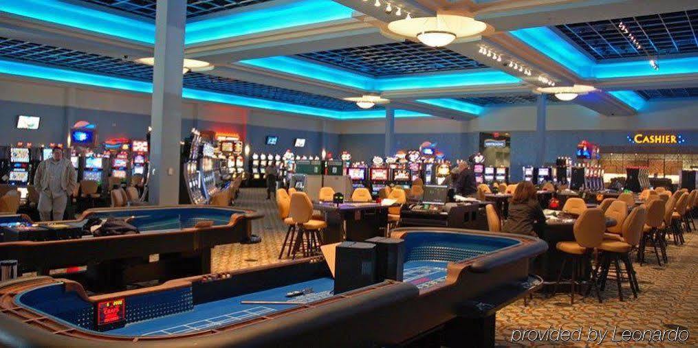 Riverwalk Casino Hotel Vicksburg Exterior photo