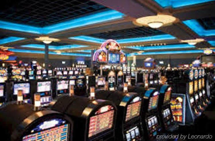 Riverwalk Casino Hotel Vicksburg Exterior photo